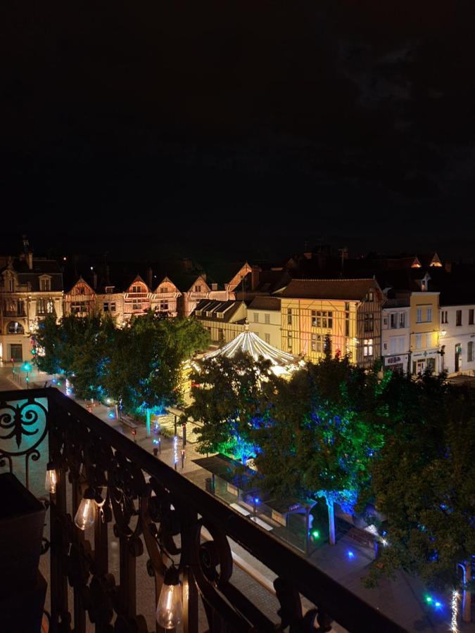 Le Coeur De Troyes - Appartement & Studio Екстер'єр фото